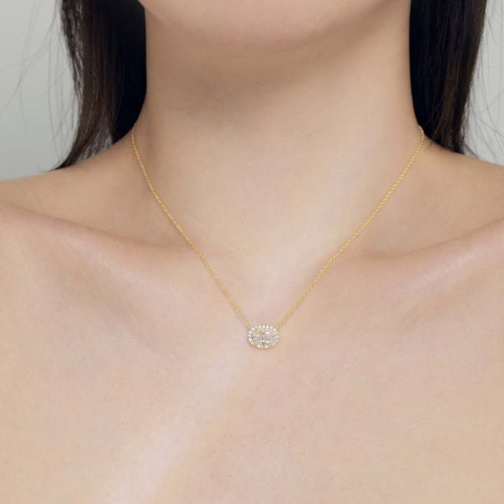 Edda Oval Cut x Halo Necklace Silver