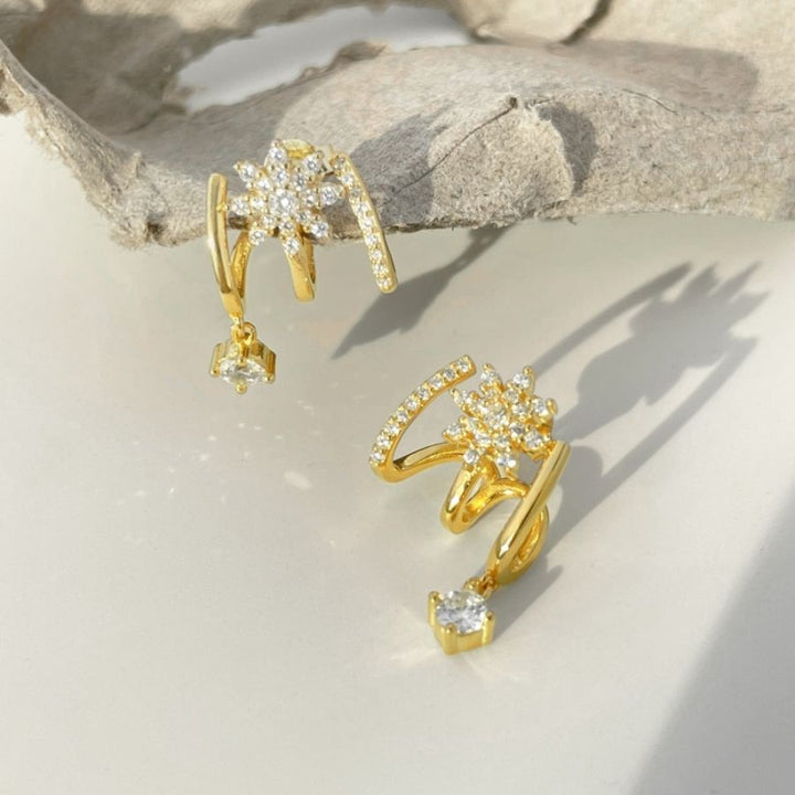 Feyre Illusion Earrings Gold