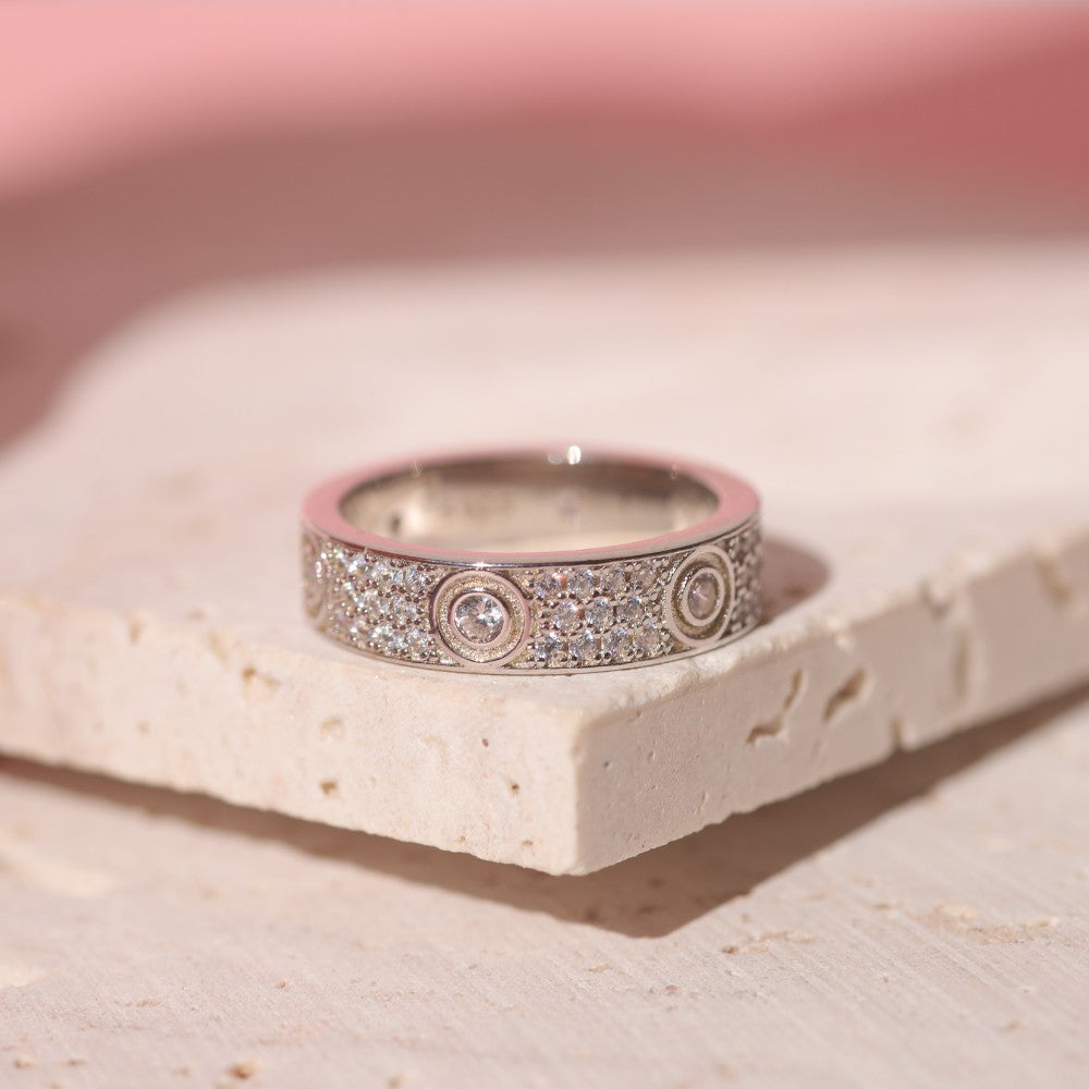 Zaynab Pave Encrusted Band