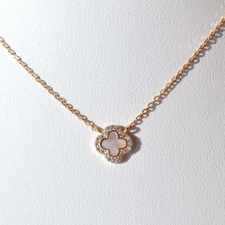 Azelia Clover Necklace Gold