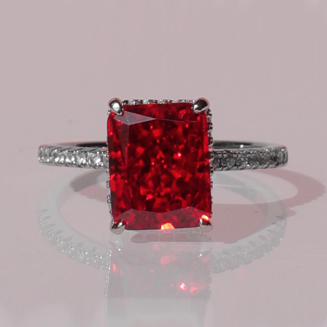 Brea Crushed Ice Ring Red