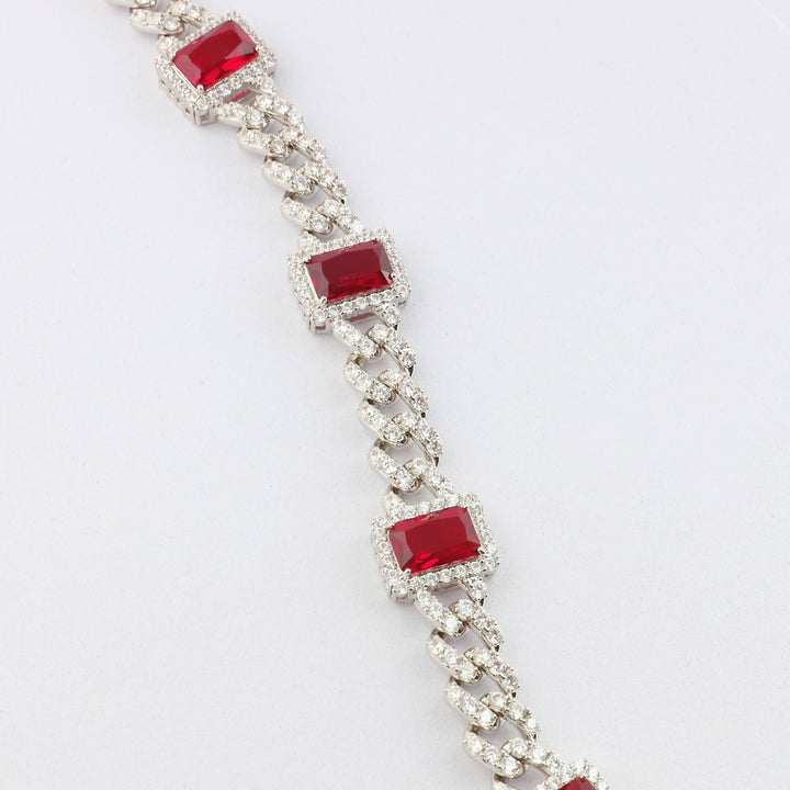 Duchess Chain Red